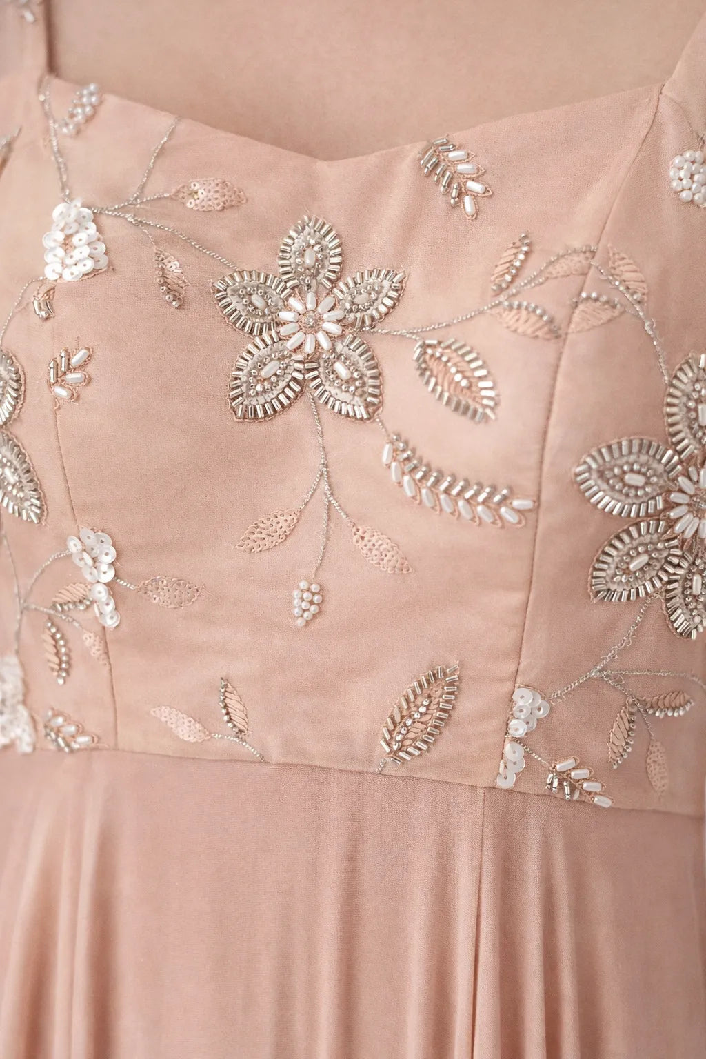 Gown : GW21