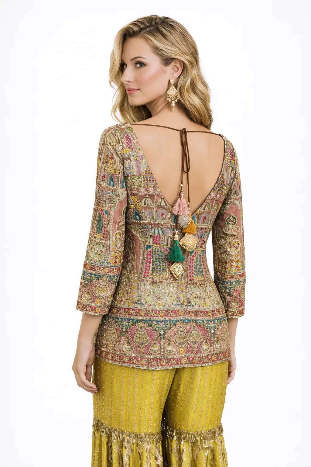 Traditional wear : TW05